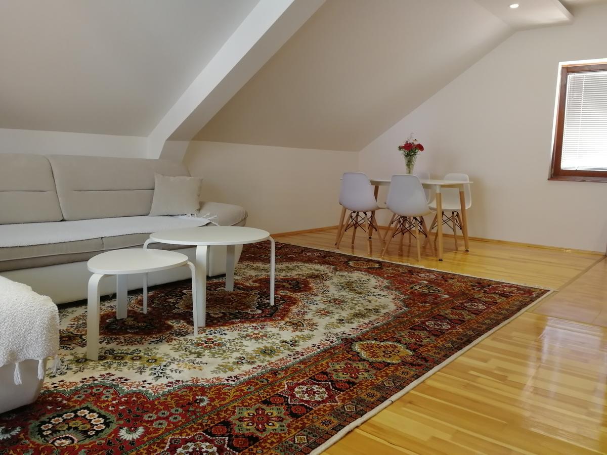 Отель Apartman Dokovic Вишеград Экстерьер фото