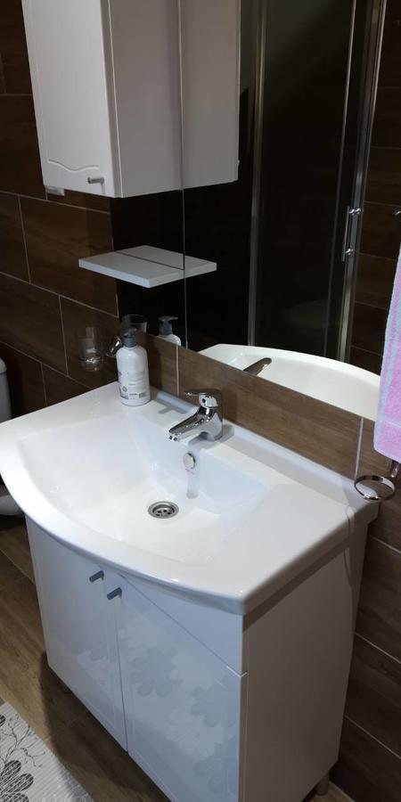 Отель Apartman Dokovic Вишеград Экстерьер фото